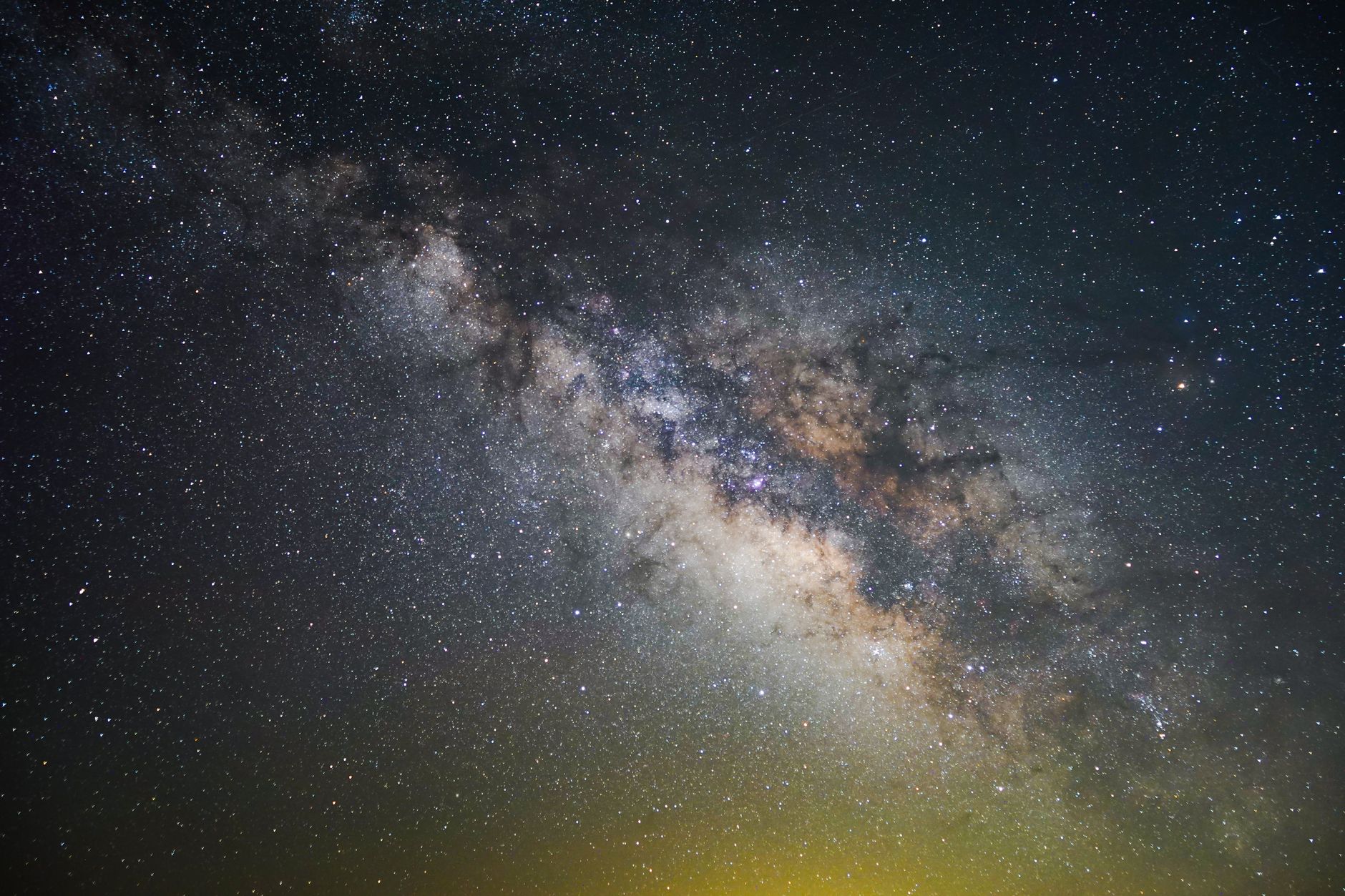 Understanding the Midheaven: The Sky’s Highest Point in Your Birth Chart